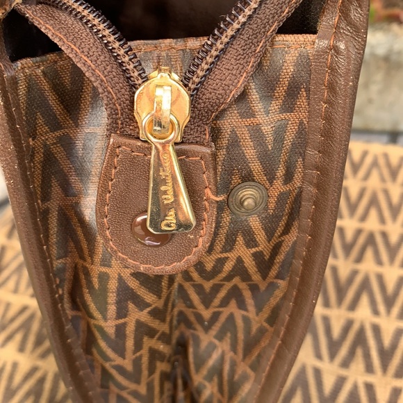 Mario Valentino zippered clutch w dust cover - Picture 10 of 16